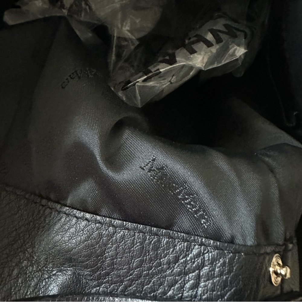 MaxMara Black Leather Shoulder Bag - Picture 9 of 15